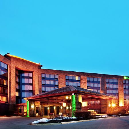 Holiday Inn Chicago Nw Crystal Lk Conv Ctr By Ihg Кристъл Лейк Екстериор снимка