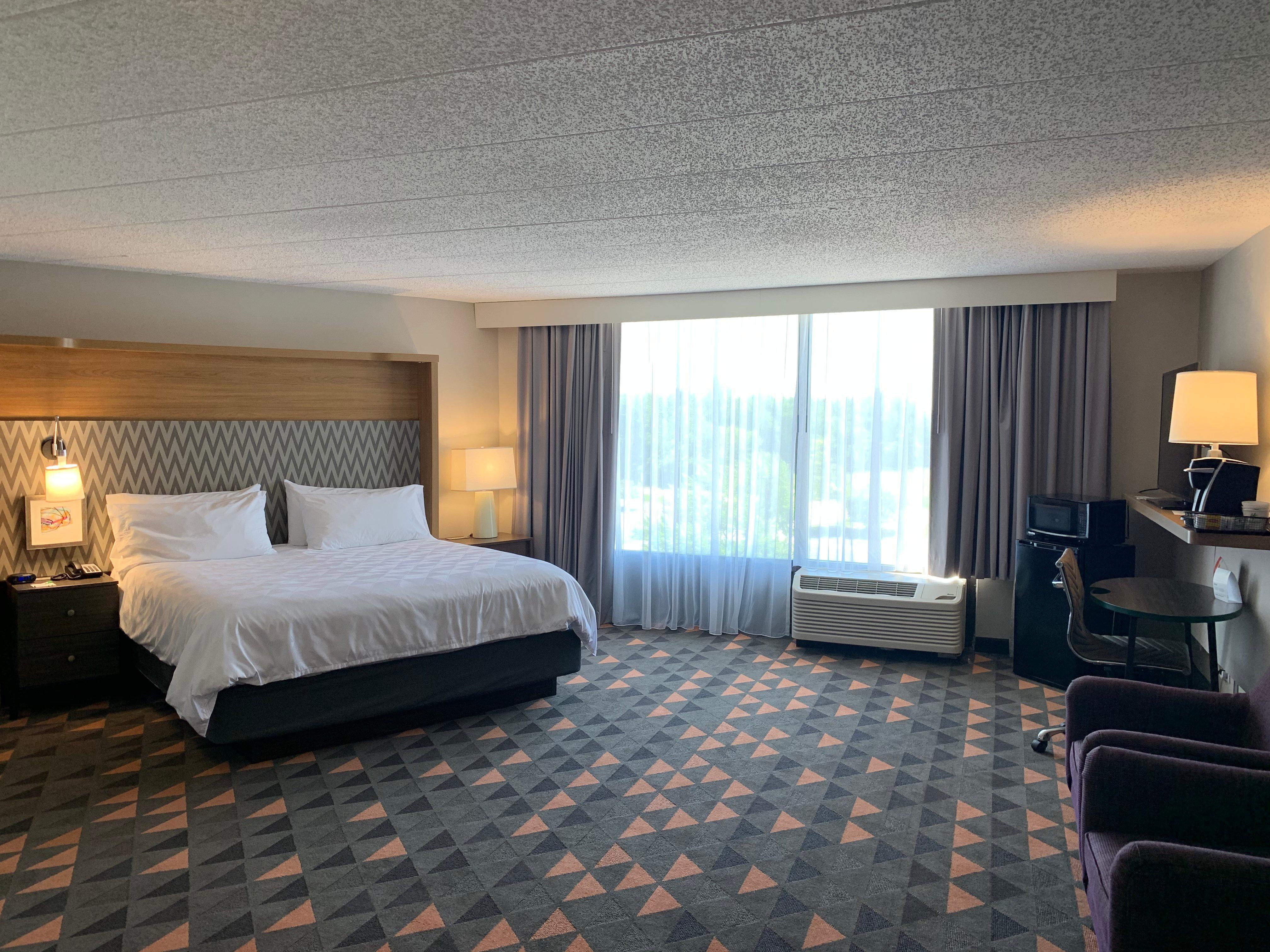 Holiday Inn Chicago Nw Crystal Lk Conv Ctr By Ihg Кристъл Лейк Екстериор снимка