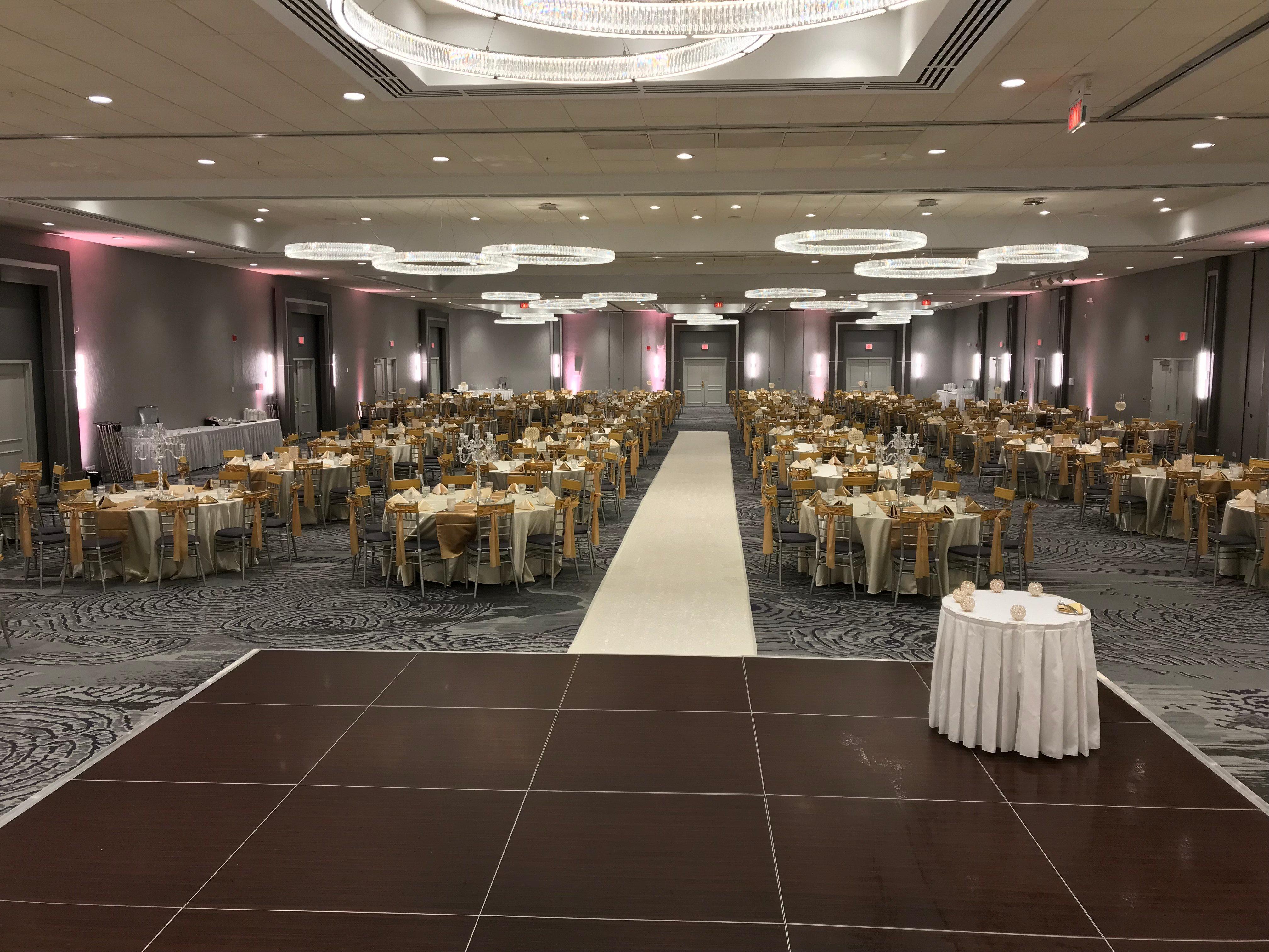 Holiday Inn Chicago Nw Crystal Lk Conv Ctr By Ihg Кристъл Лейк Екстериор снимка