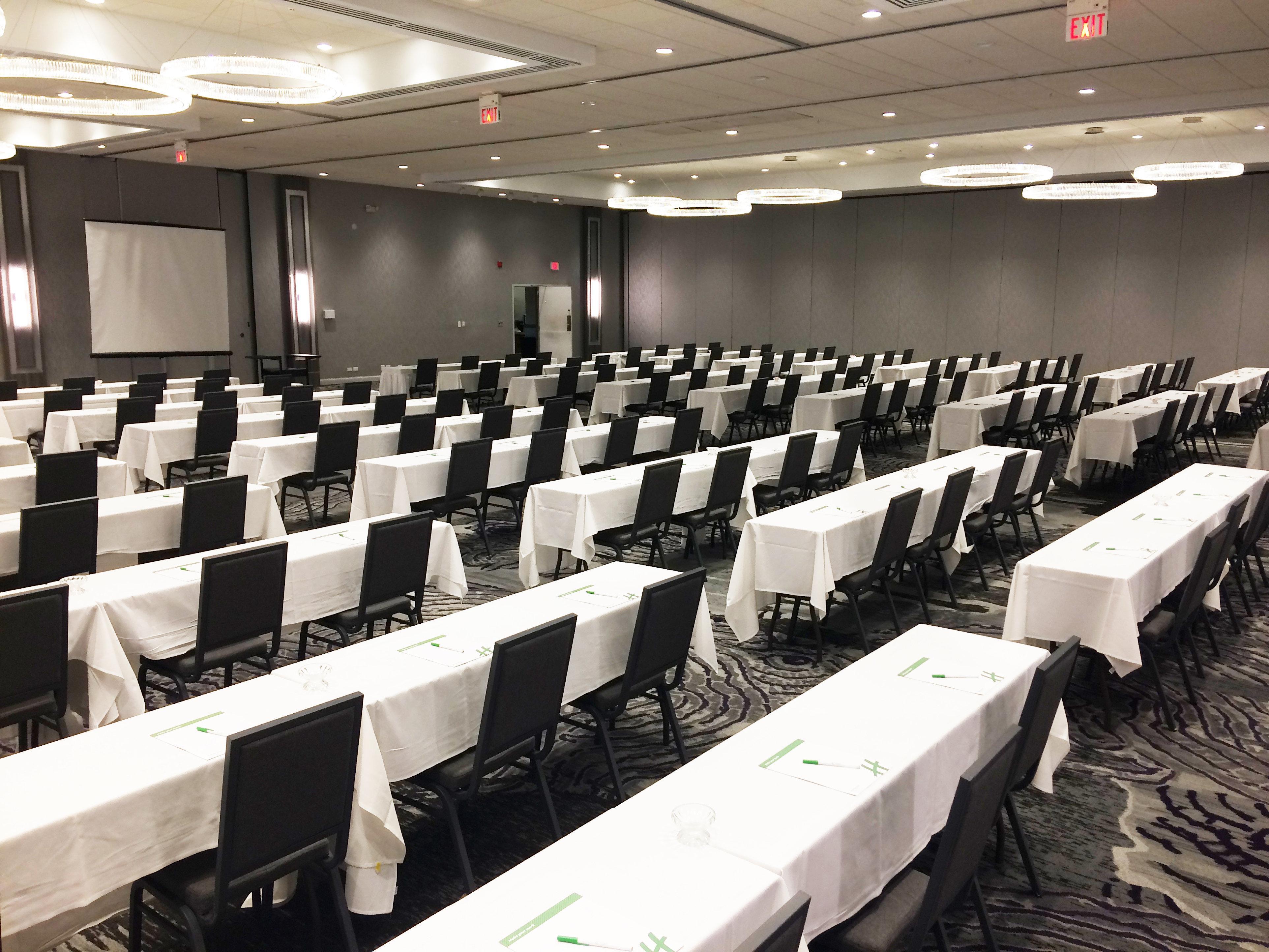 Holiday Inn Chicago Nw Crystal Lk Conv Ctr By Ihg Кристъл Лейк Екстериор снимка