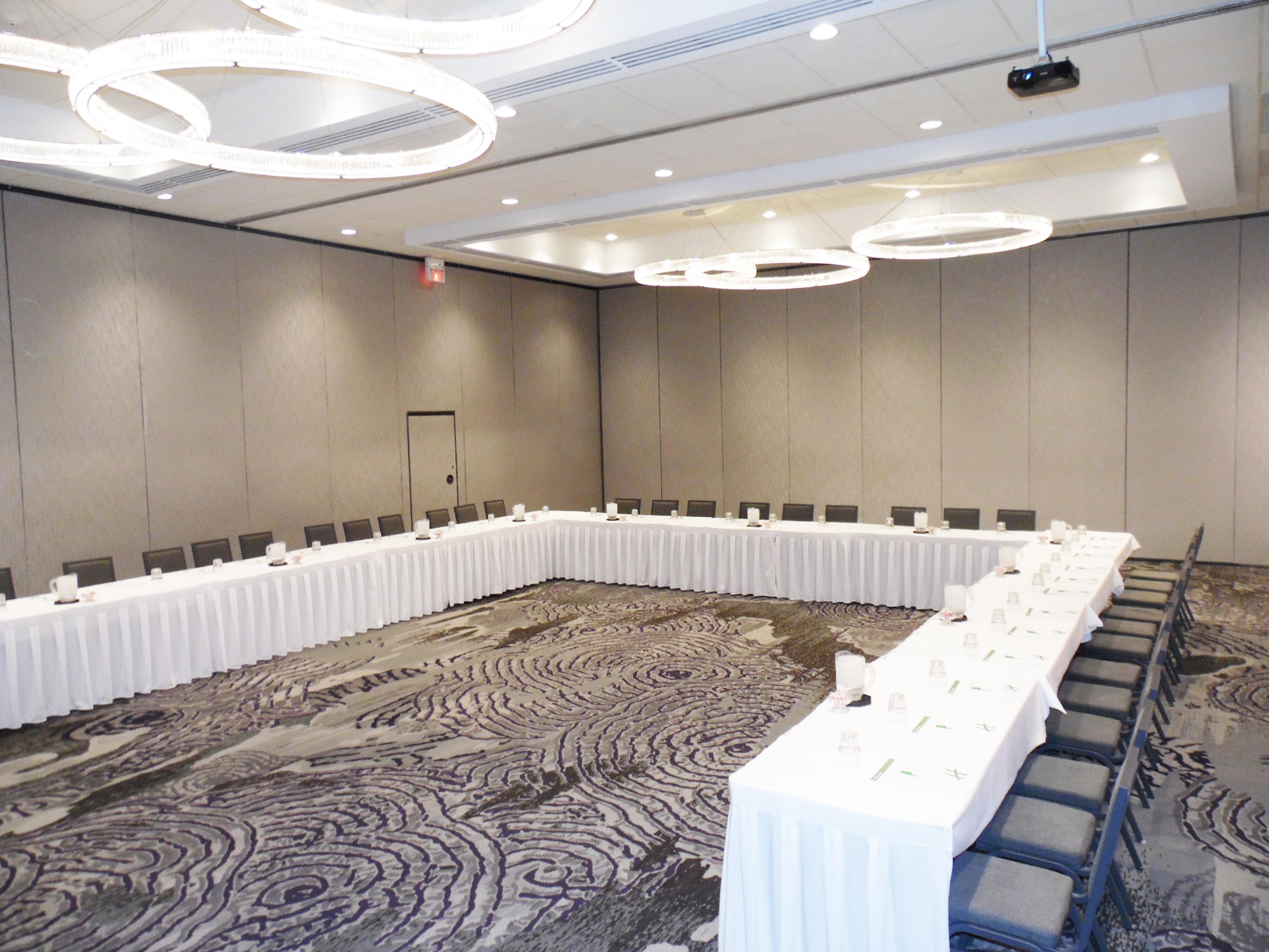 Holiday Inn Chicago Nw Crystal Lk Conv Ctr By Ihg Кристъл Лейк Екстериор снимка