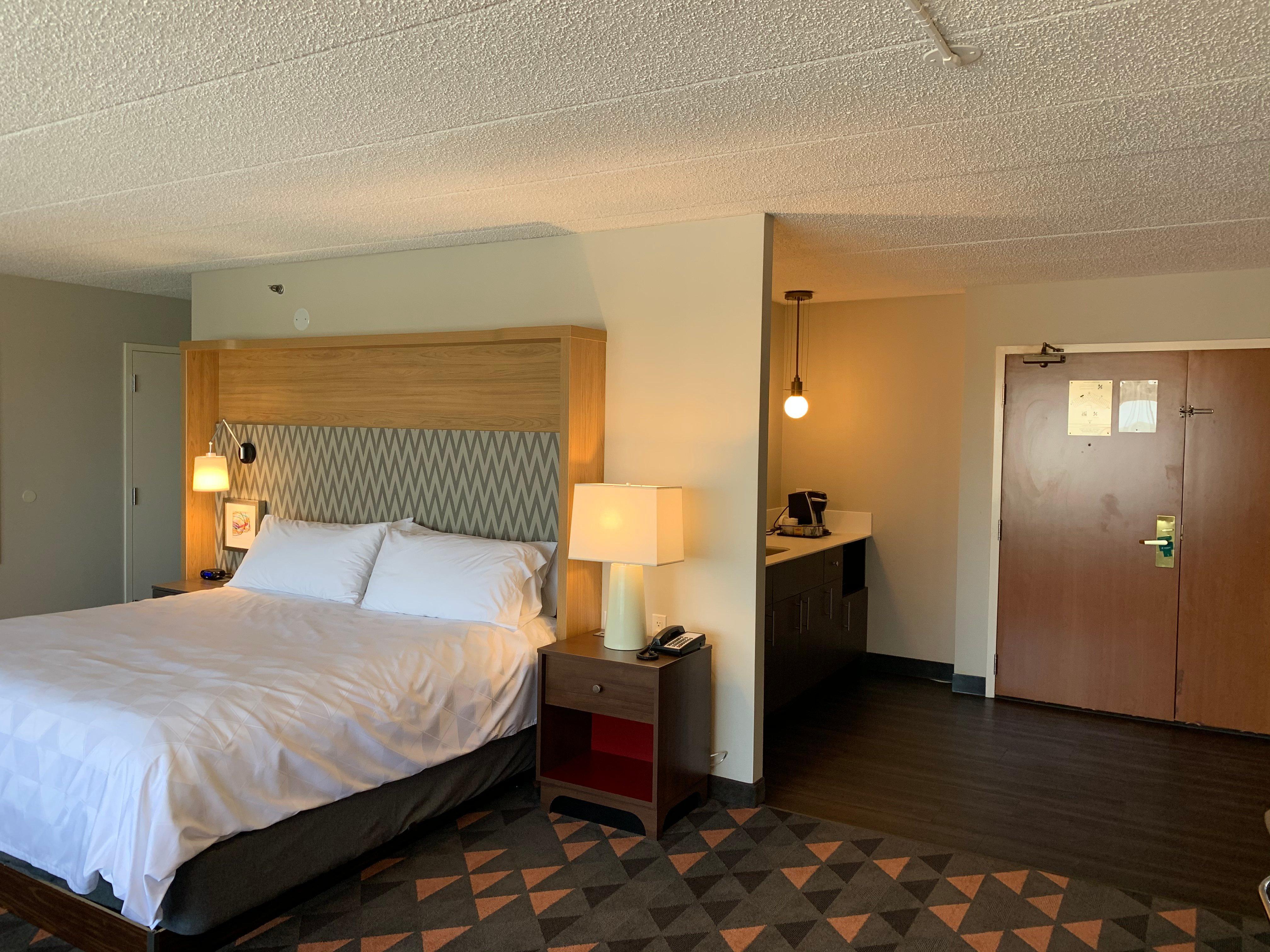 Holiday Inn Chicago Nw Crystal Lk Conv Ctr By Ihg Кристъл Лейк Екстериор снимка