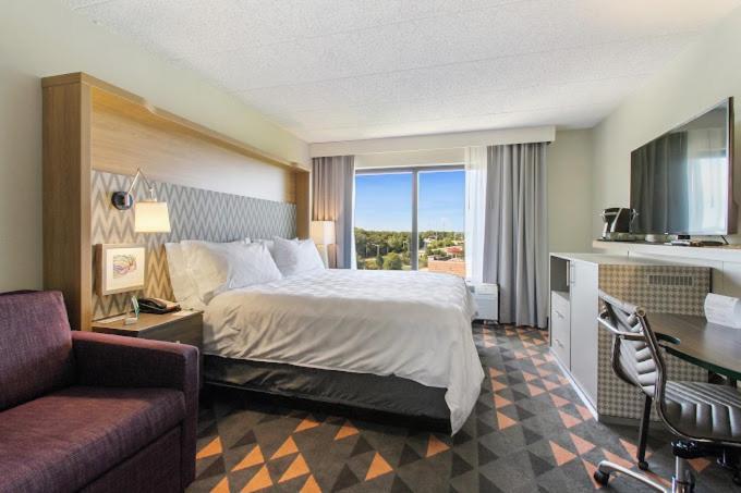 Holiday Inn Chicago Nw Crystal Lk Conv Ctr By Ihg Кристъл Лейк Екстериор снимка